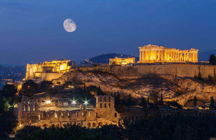 Atene, il fascino di una storia irripetibile